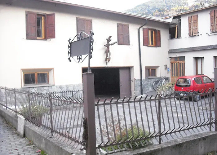 Gufo Depandance Szálloda Bormio