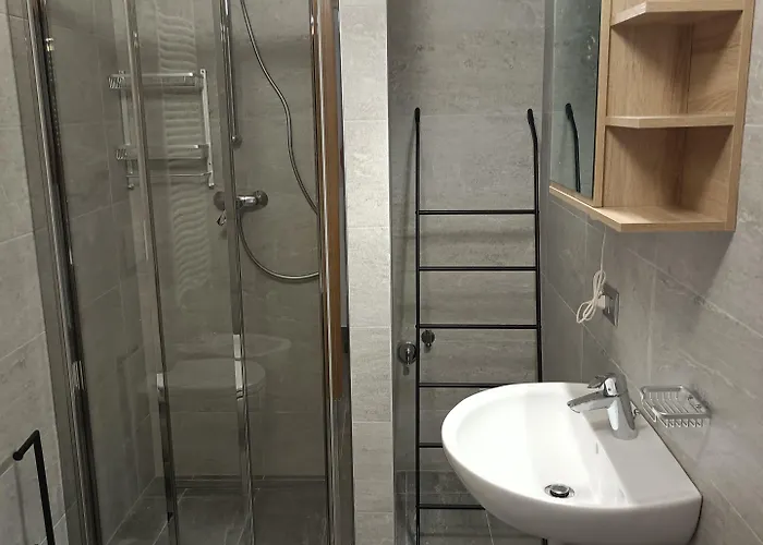 酒店 Gufo Depandance 2*